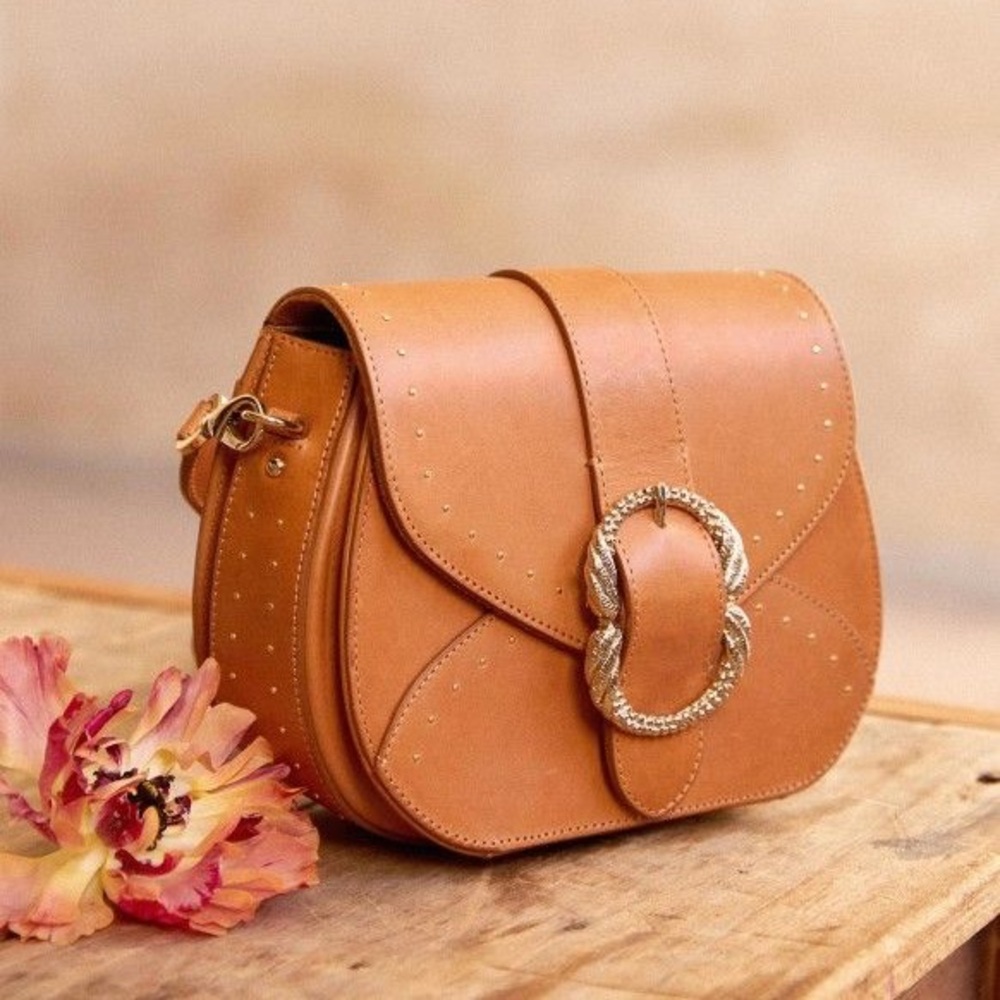 Sézane studded Oli bag in camel, brand new with tags/box. Sézane tote included